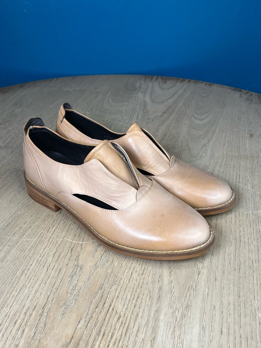 Hardy Oxford Peekaboo Slip On Leather Low Heel Shoes Tan Patina Women’s Size 8.5